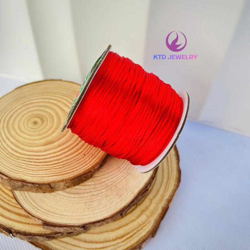 Dây Đỏ May Mắn Dùng Để Thắt Vòng Tay, Xâu Hạt, Phụ Kiện Treo Xe Oto - Ảnh 3